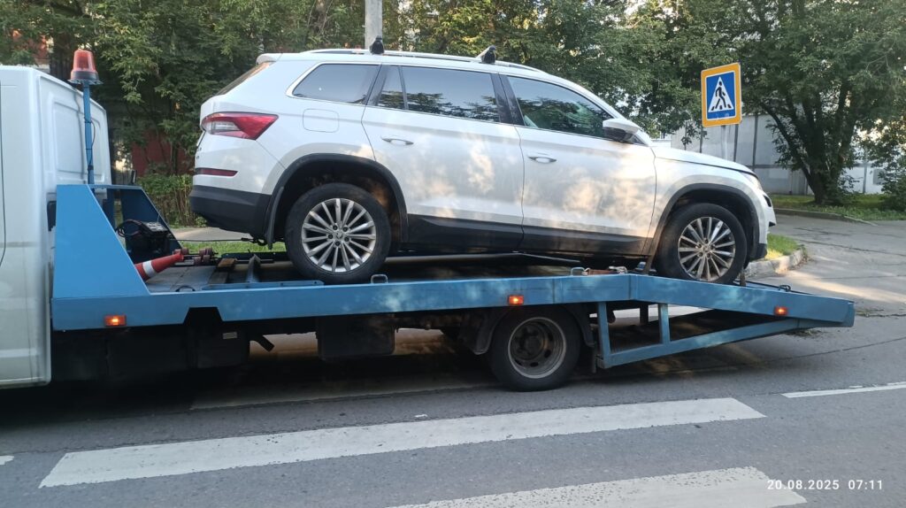 Буксировка автомобиля с АКПП требует особой осторожности — неправильные действия могут привести к серьезным повреждениям трансмиссии